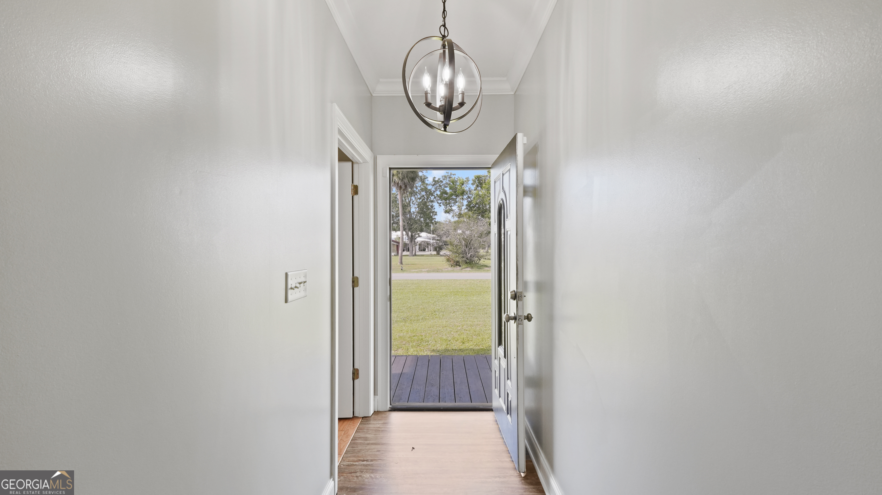415 Walter Street Property Photo 9