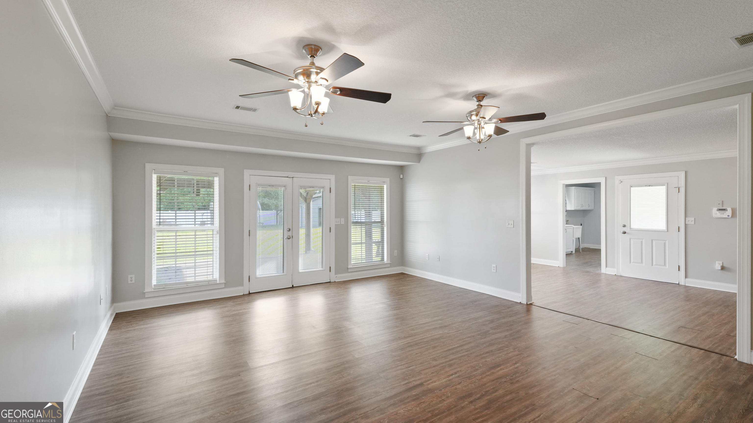 415 Walter Street Property Photo 18