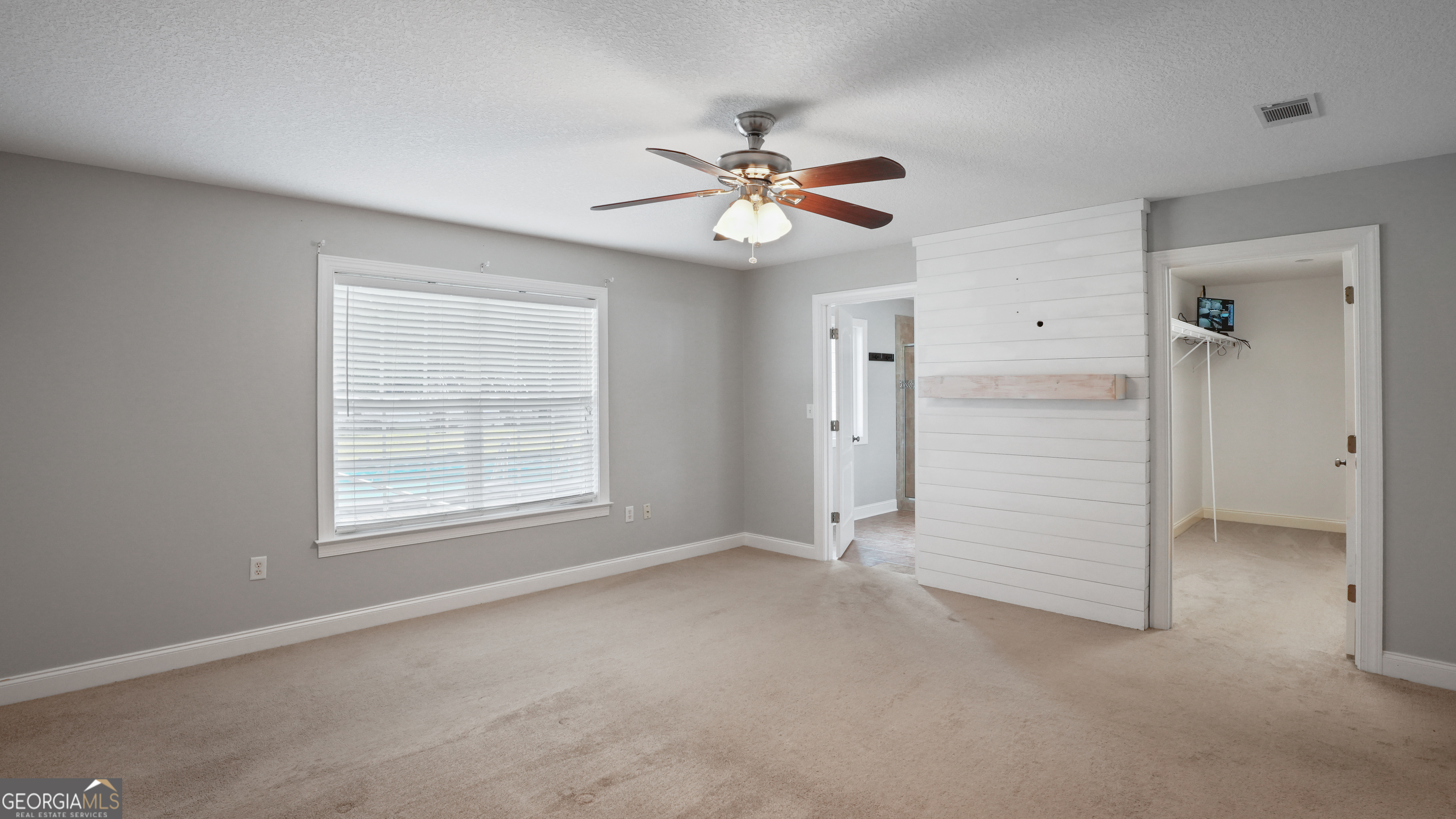 415 Walter Street Property Photo 27