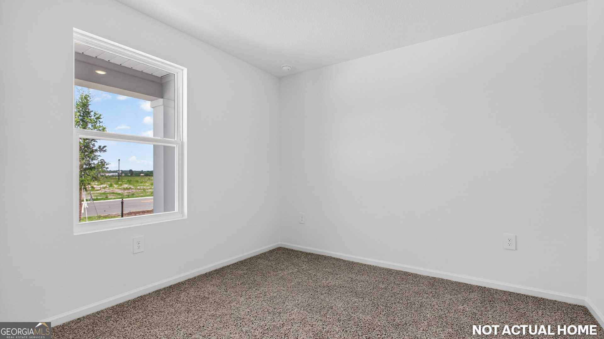 100 Red Oak Court Property Photo 5