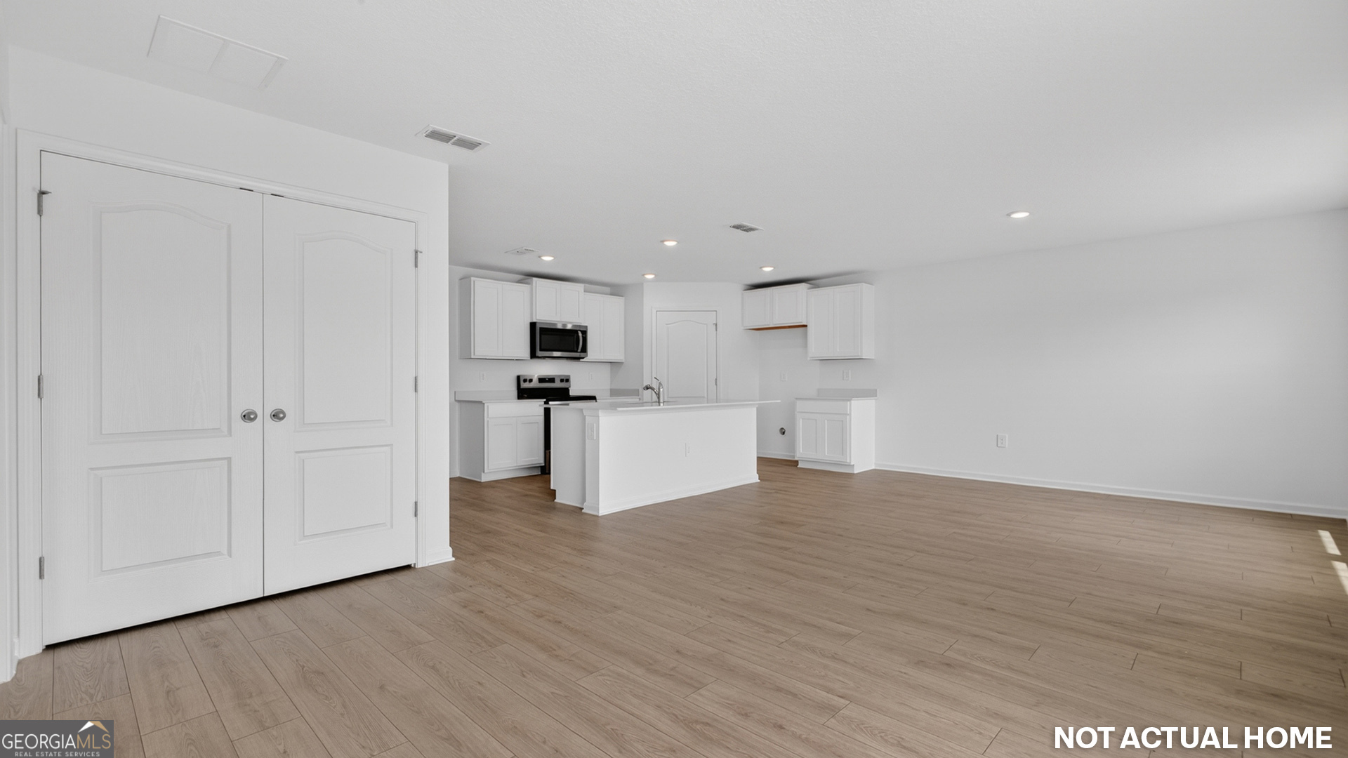 100 Red Oak Court Property Photo 19