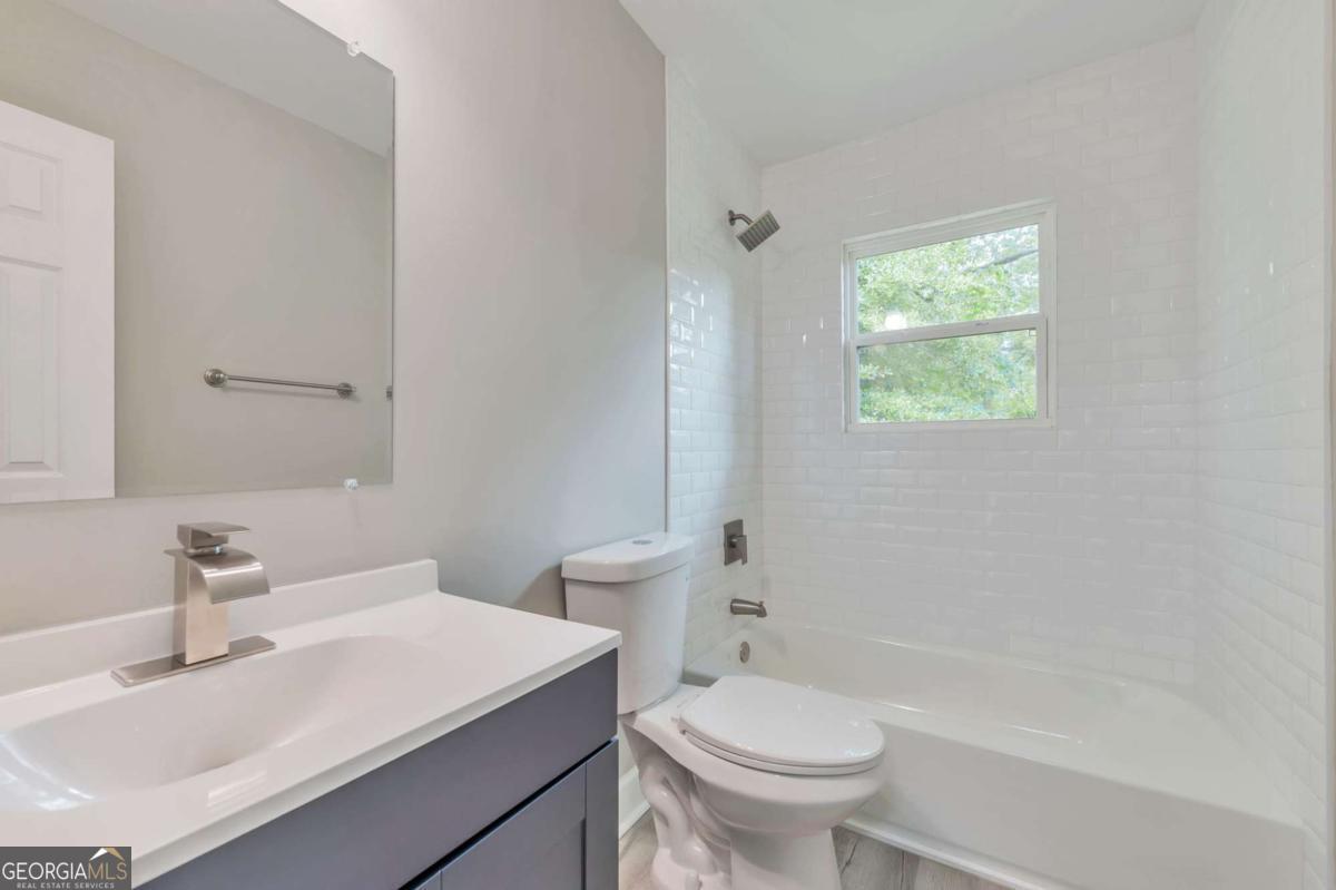 880 Pinehurst Terrace Sw Property Photo 23