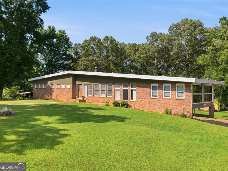 1960 County Road 102 Property Photo 1