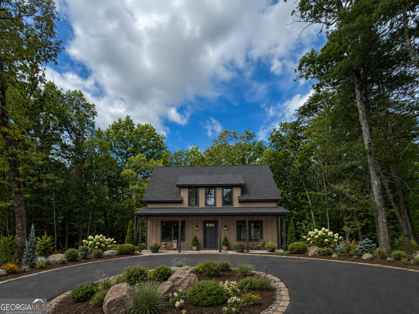 141 Forest Glen Drive Property Photo 1