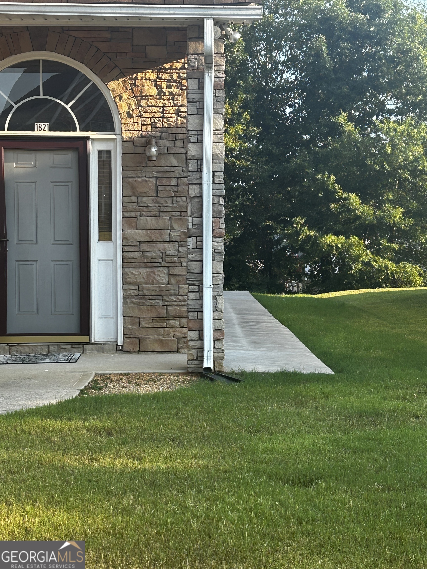1821 Dalton Way Property Photo 1