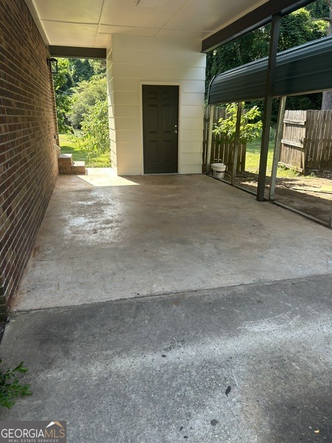 330 Elder Road Property Photo 5