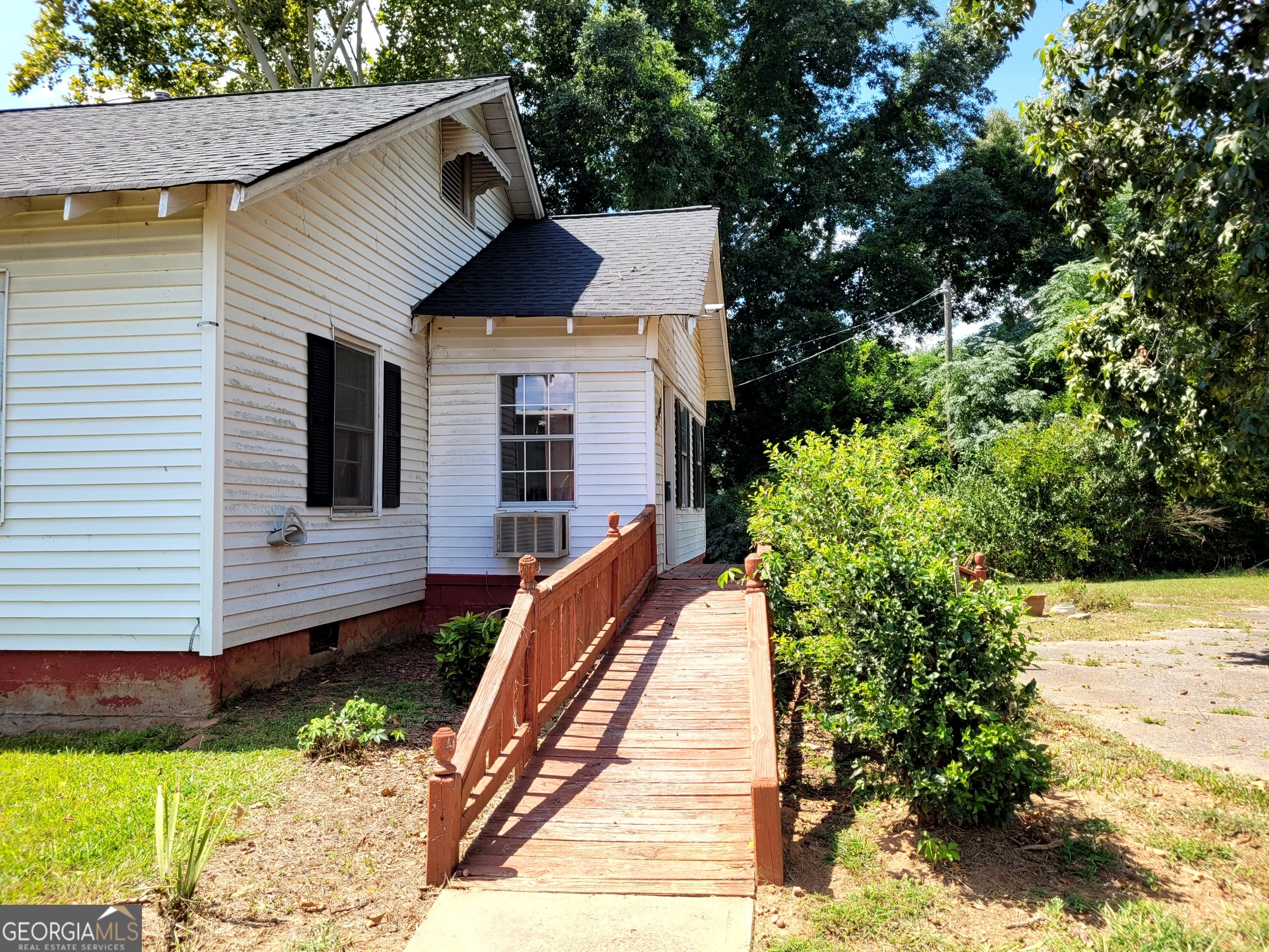 208 Manley Road Property Photo 13