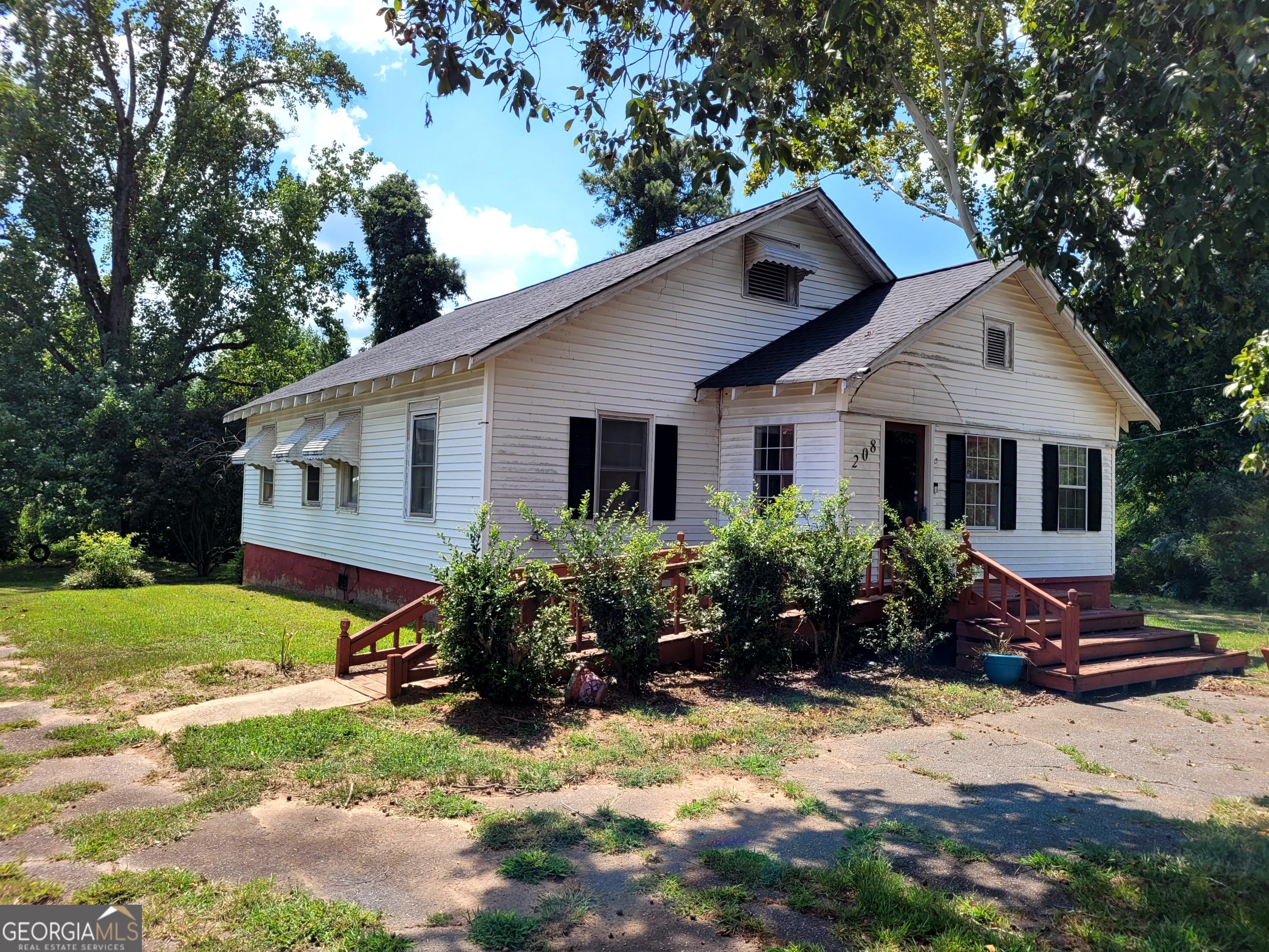 208 Manley Road Property Photo 14