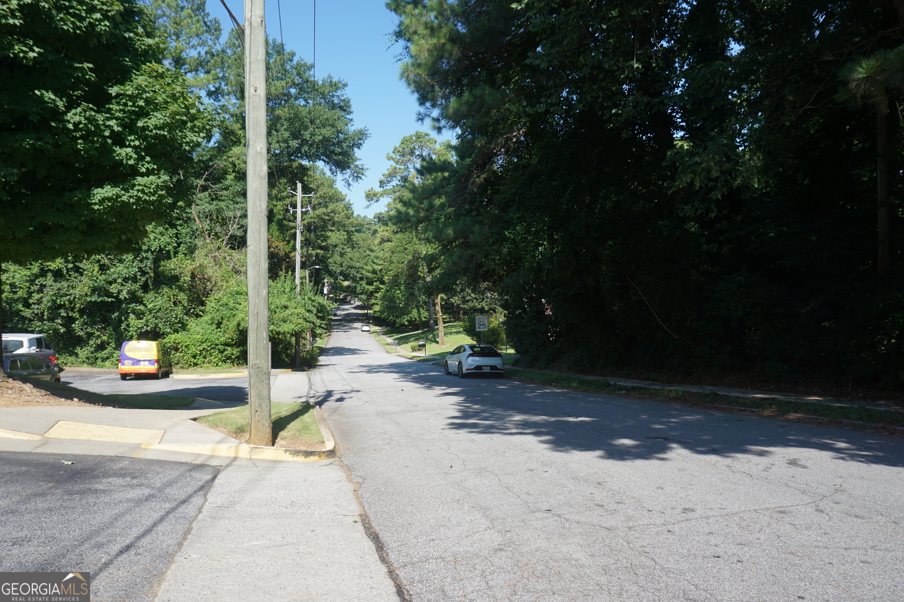 3020 Clairmont Road Property Photo 6
