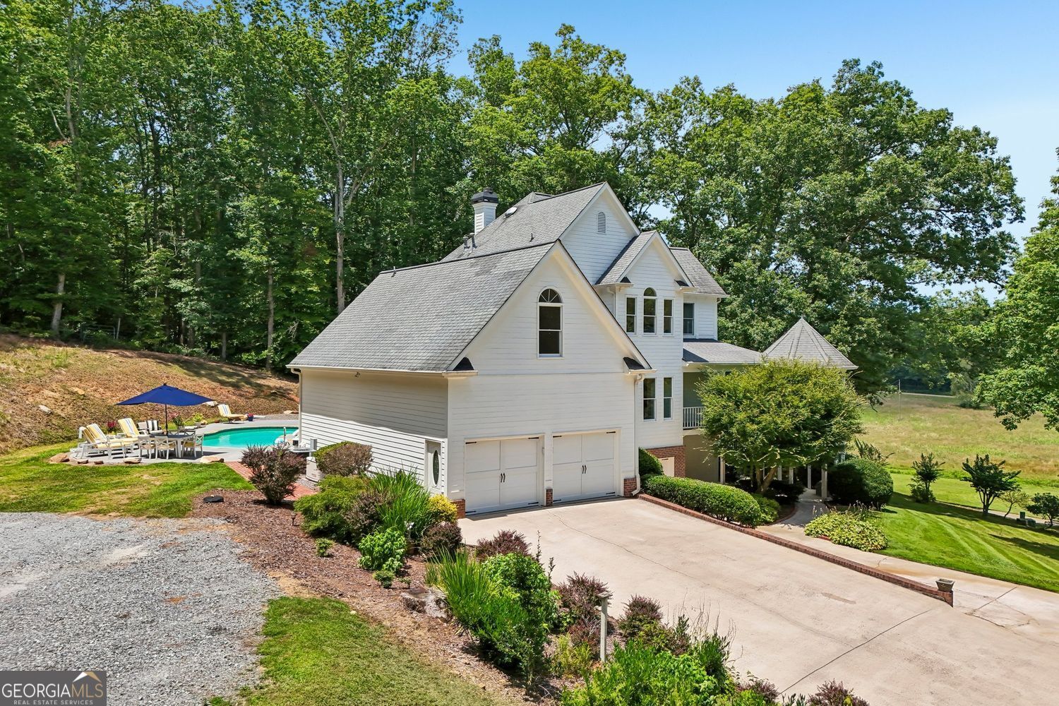 4218 Roy Road Property Photo 8
