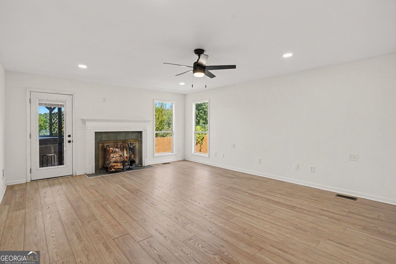 1229 Park Place Drive Property Photo 17