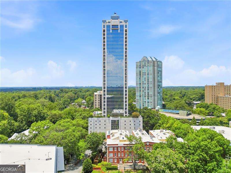 2828 Peachtree Road NW # 801 Property Photo 1