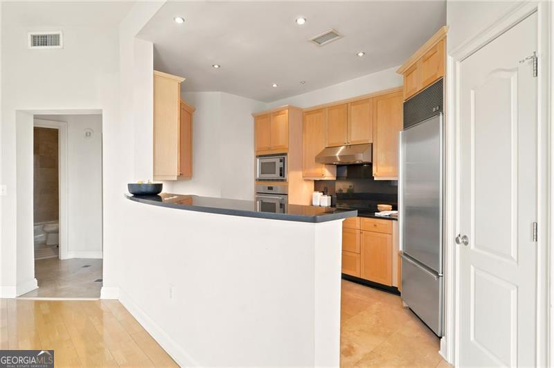 2828 Peachtree Road Nw # 801 Property Photo 7