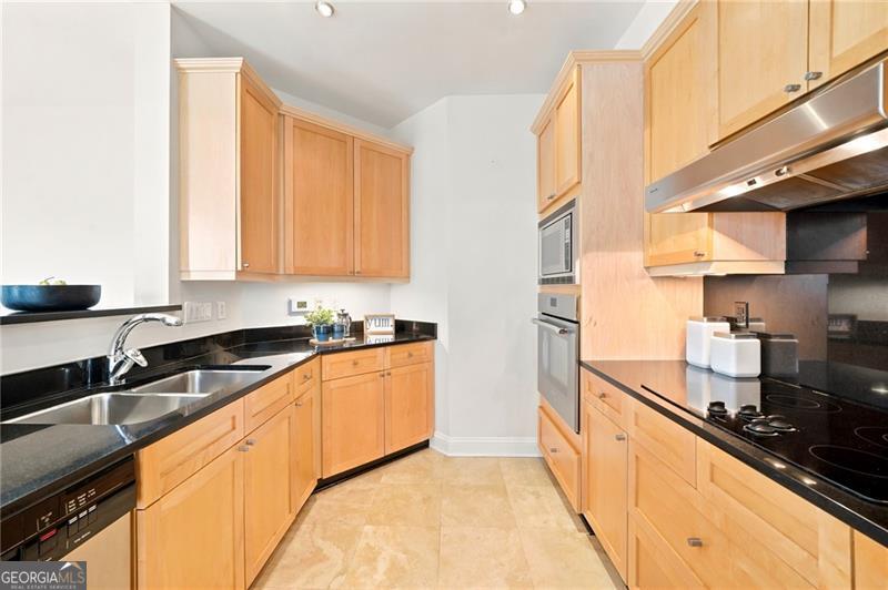 2828 Peachtree Road Nw # 801 Property Photo 8