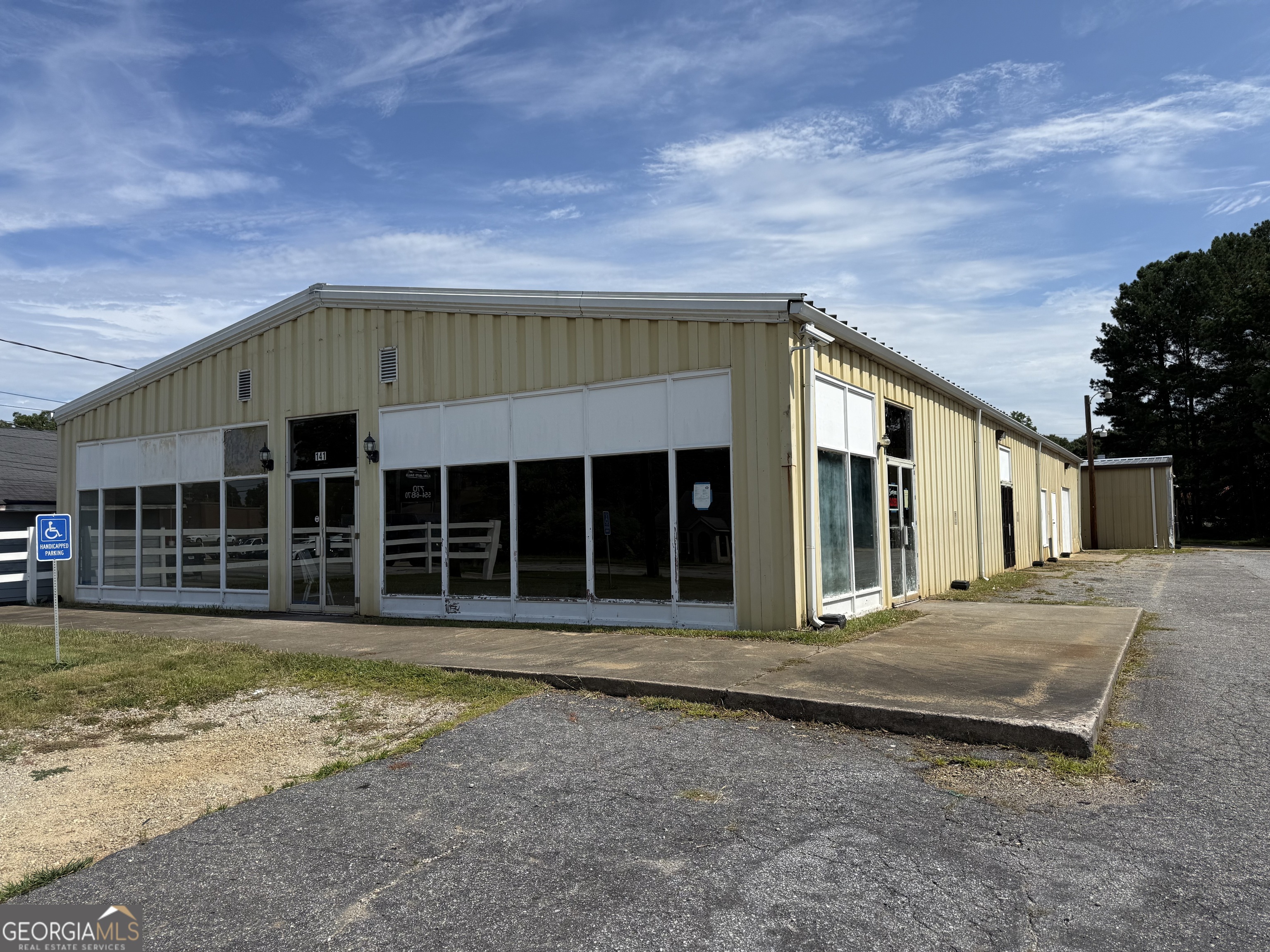 141 W May Street Property Photo 2
