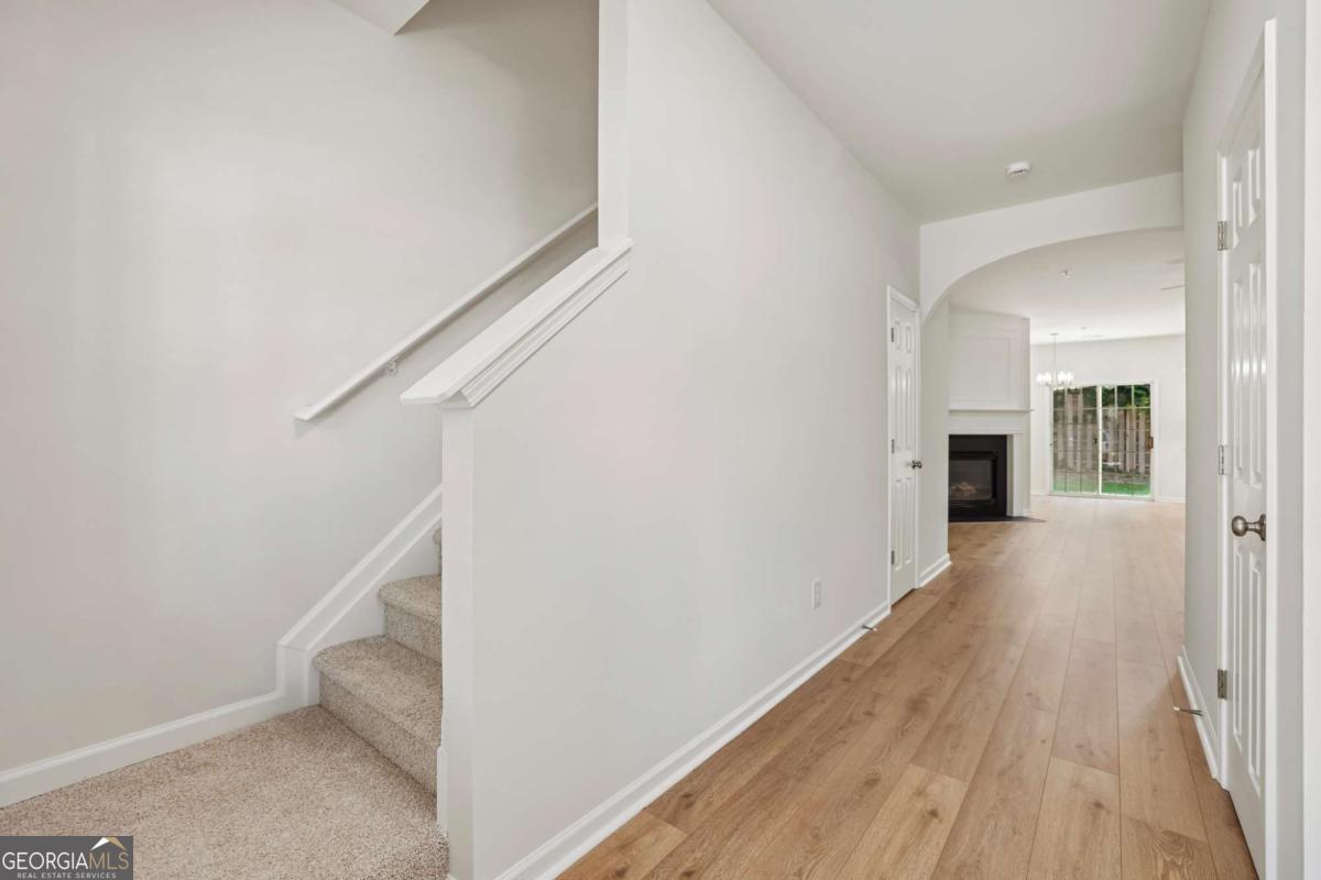 332 Azalea Circle Property Photo 4