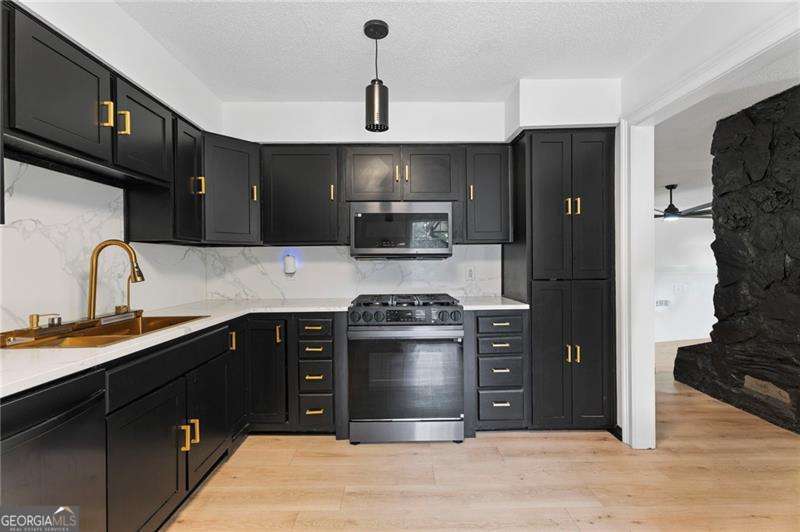6307 Shallowford Way Property Photo 11