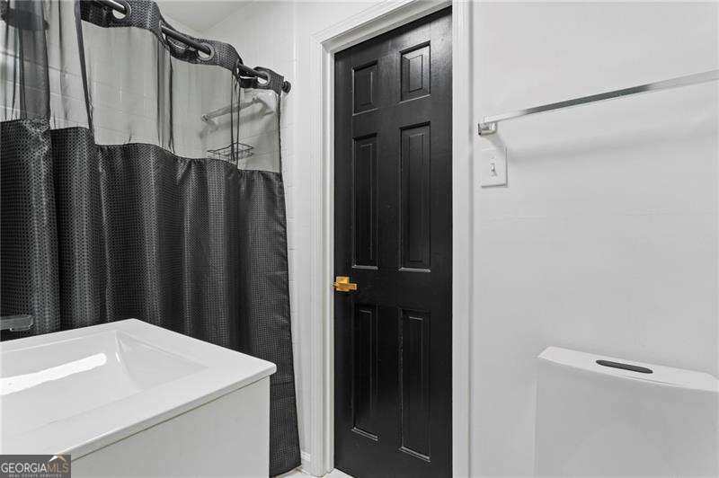 6307 Shallowford Way Property Photo 26