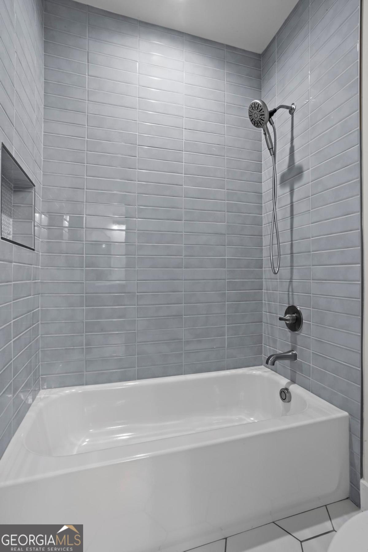 300 Nottingham Drive Property Photo 39