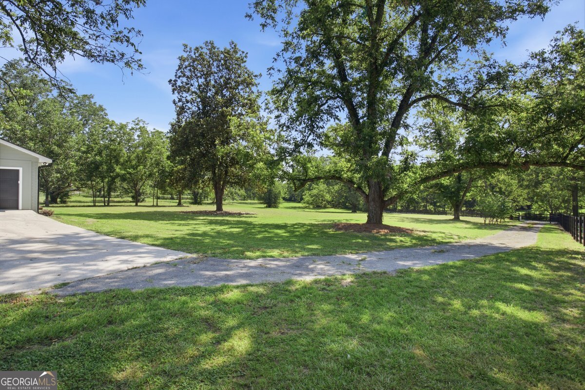 310 Gaithers Road Property Photo 9