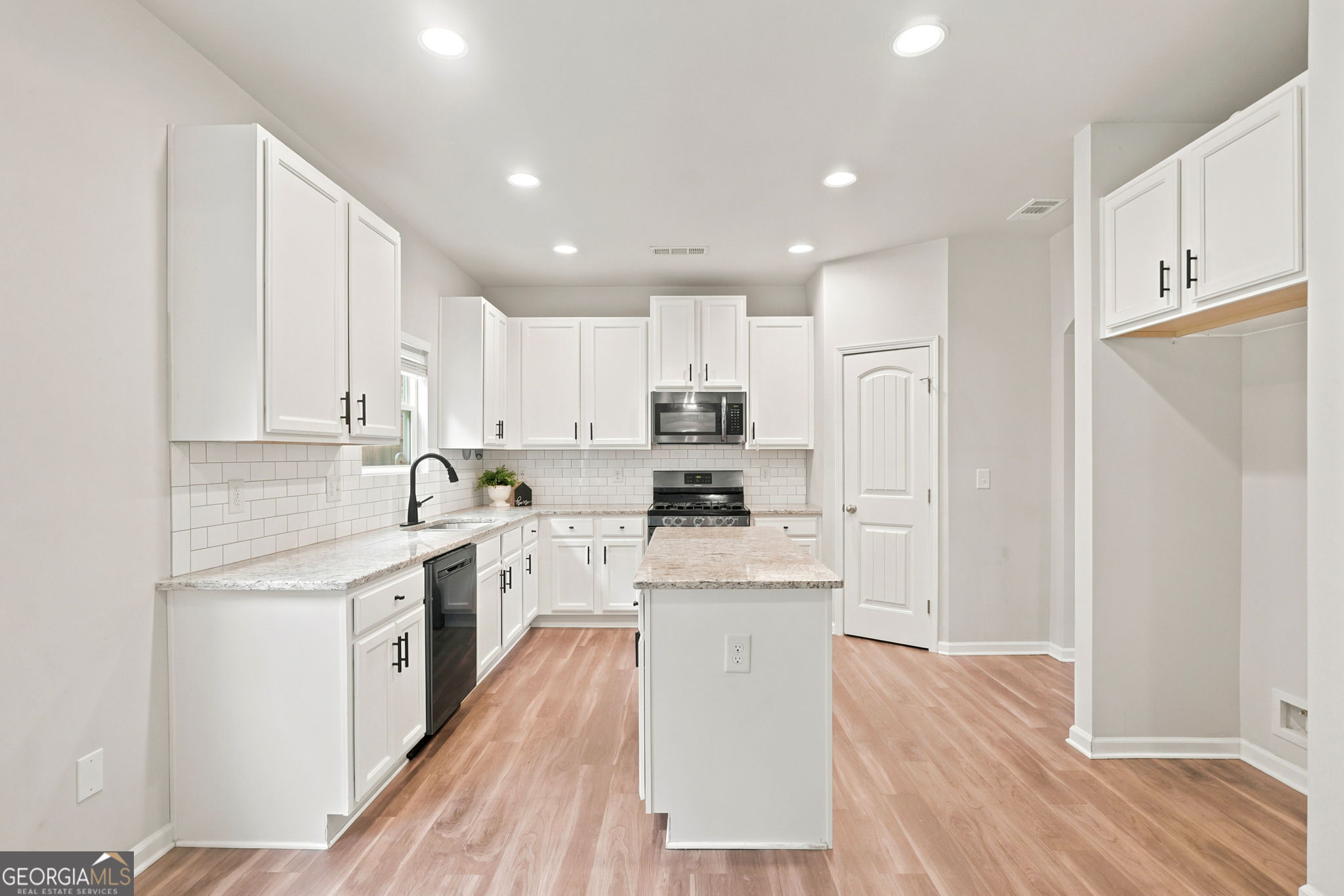 150 Laurelcrest Lane Property Photo 24