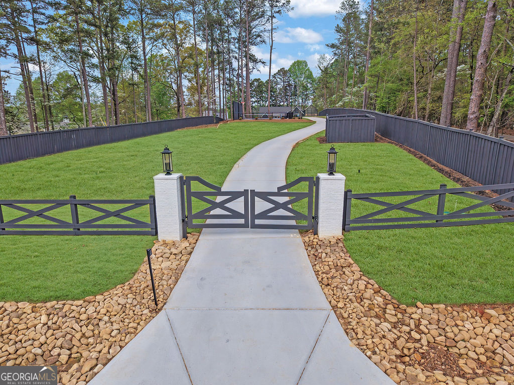 6093 Shadburn Ferry Road Property Photo 1