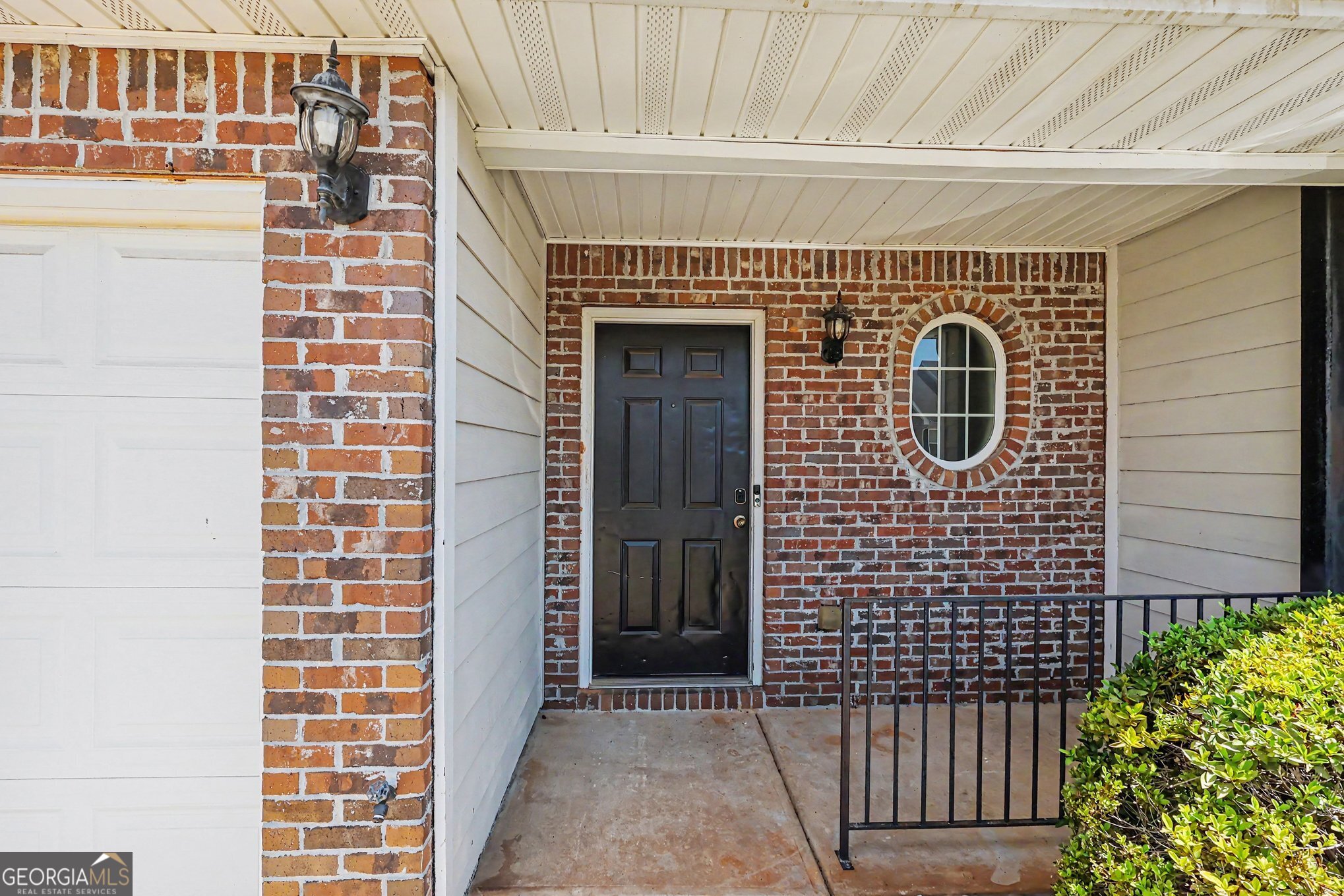 664 Georgetown Court Property Photo 2