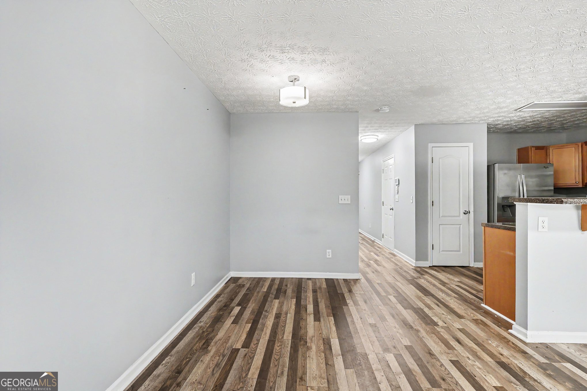 664 Georgetown Court Property Photo 3