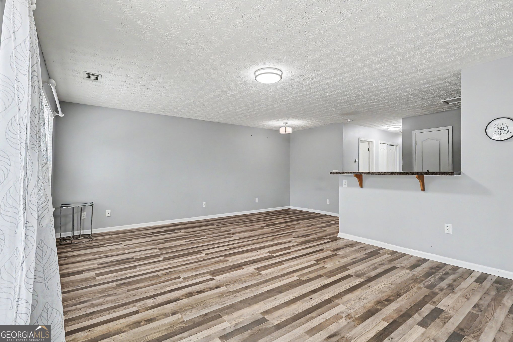 664 Georgetown Court Property Photo 4
