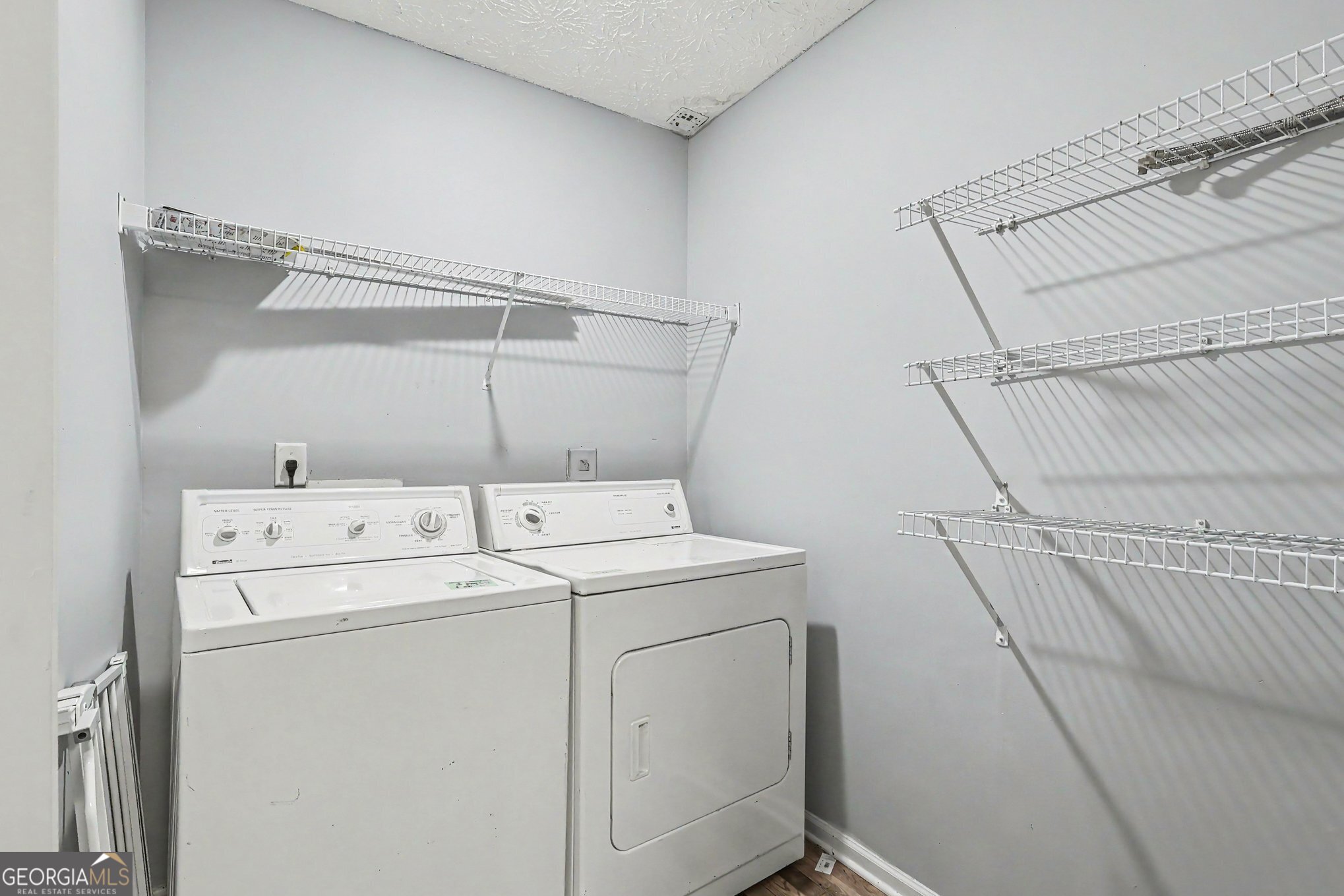 664 Georgetown Court Property Photo 27