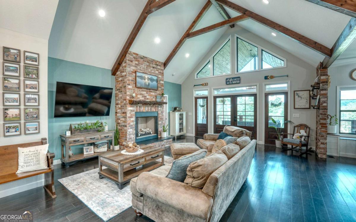 359 New Water Way Property Photo 17