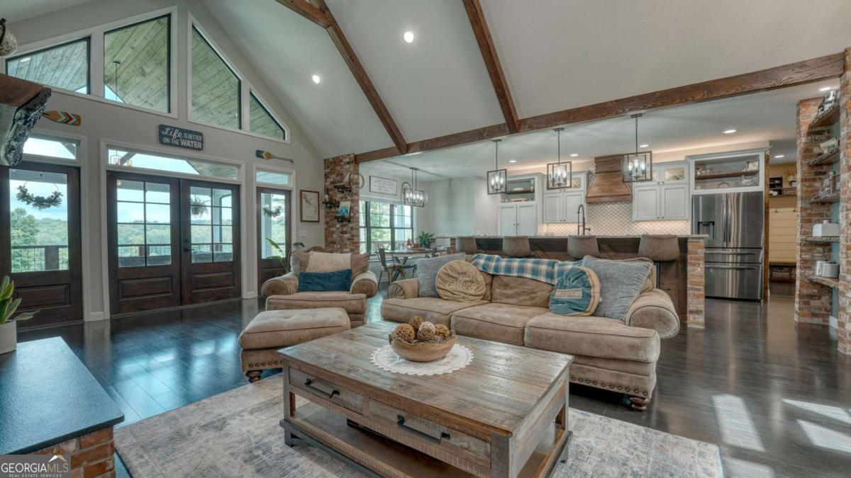 359 New Water Way Property Photo 18