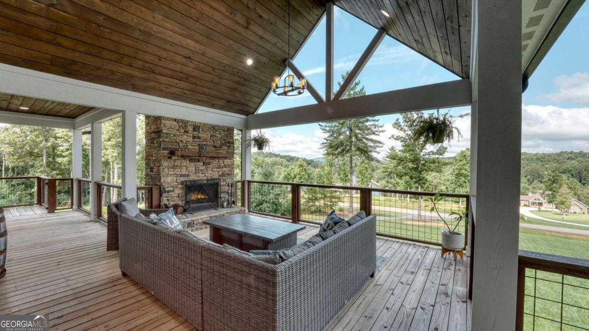 359 New Water Way Property Photo 19