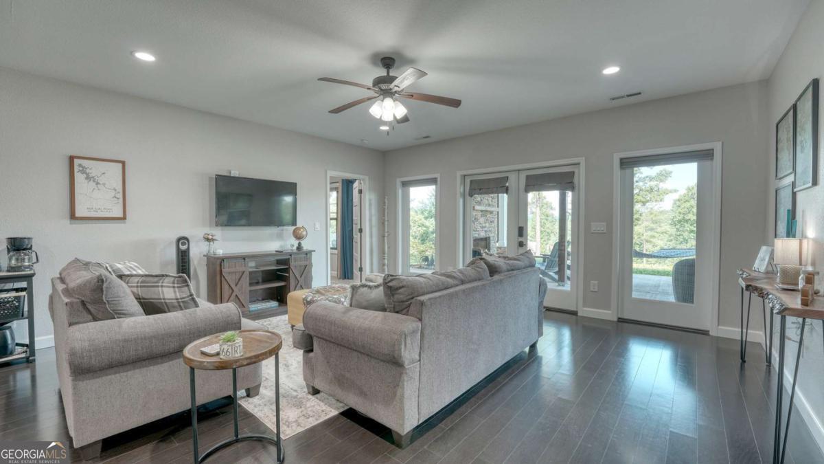 359 New Water Way Property Photo 45