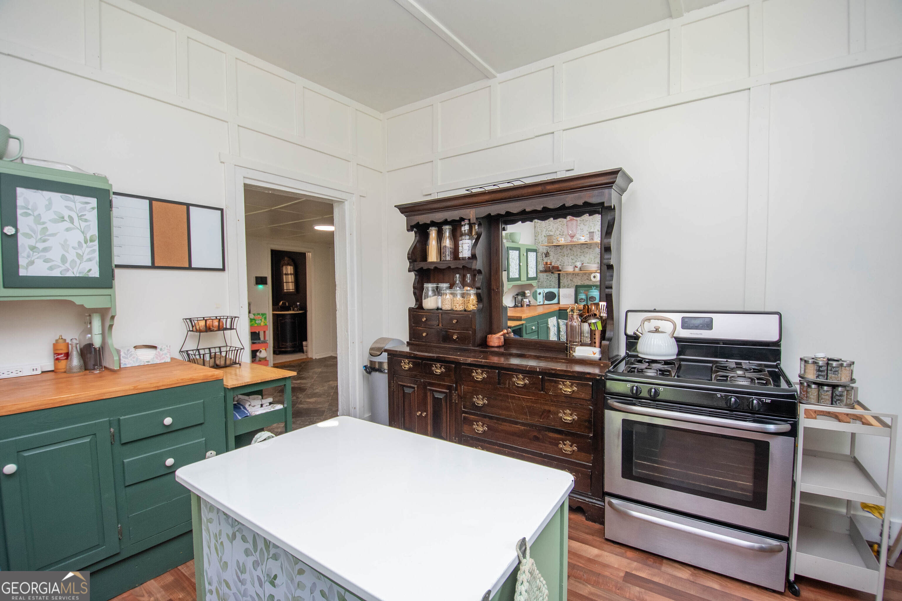 3 Sanford Avenue Property Photo 14