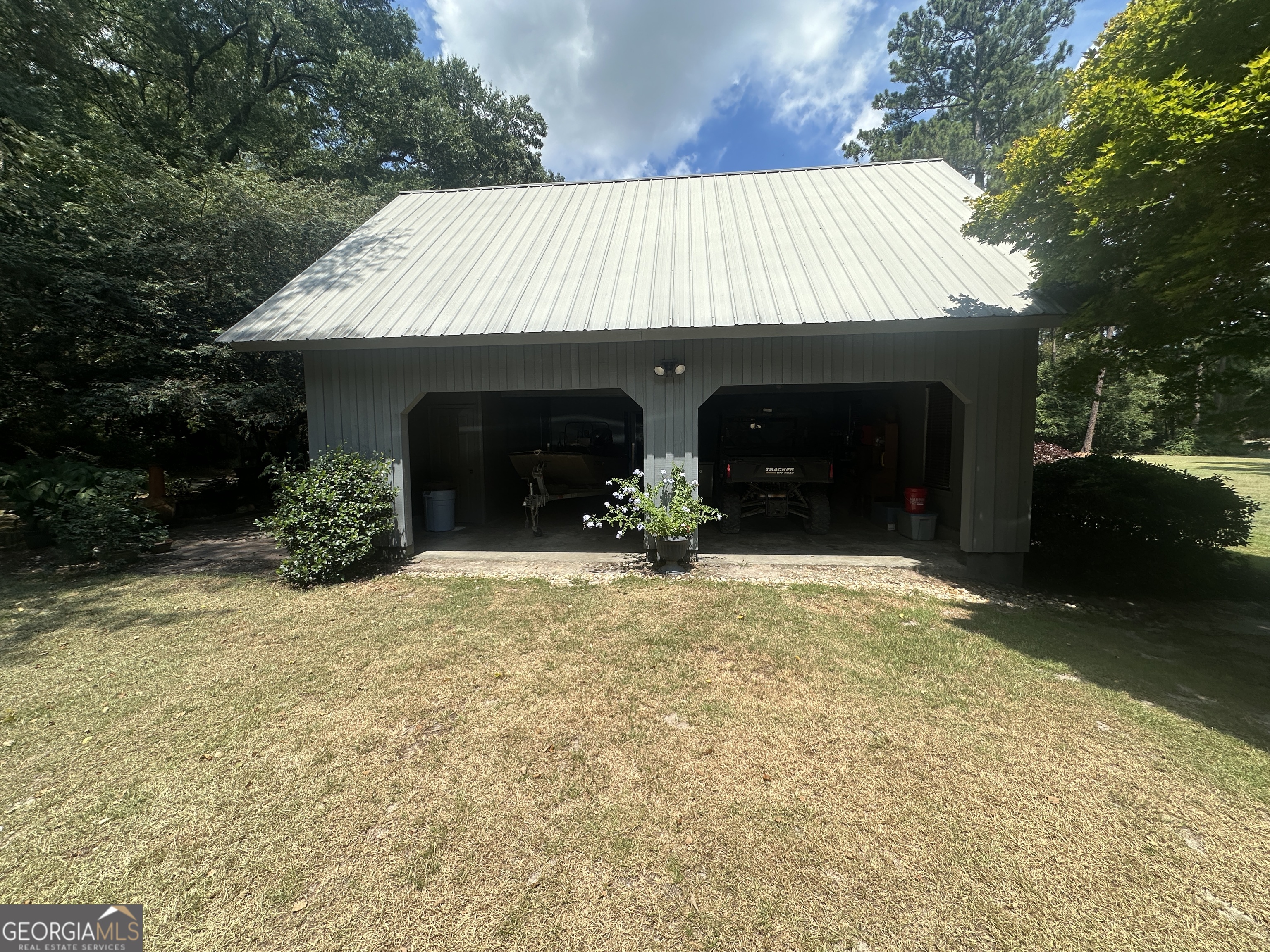3852 Poor Robin Road Property Photo 5