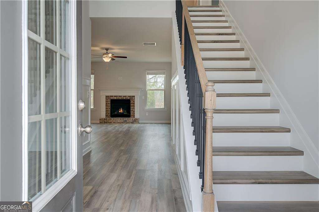 748 Dunlake Way Property Photo 2