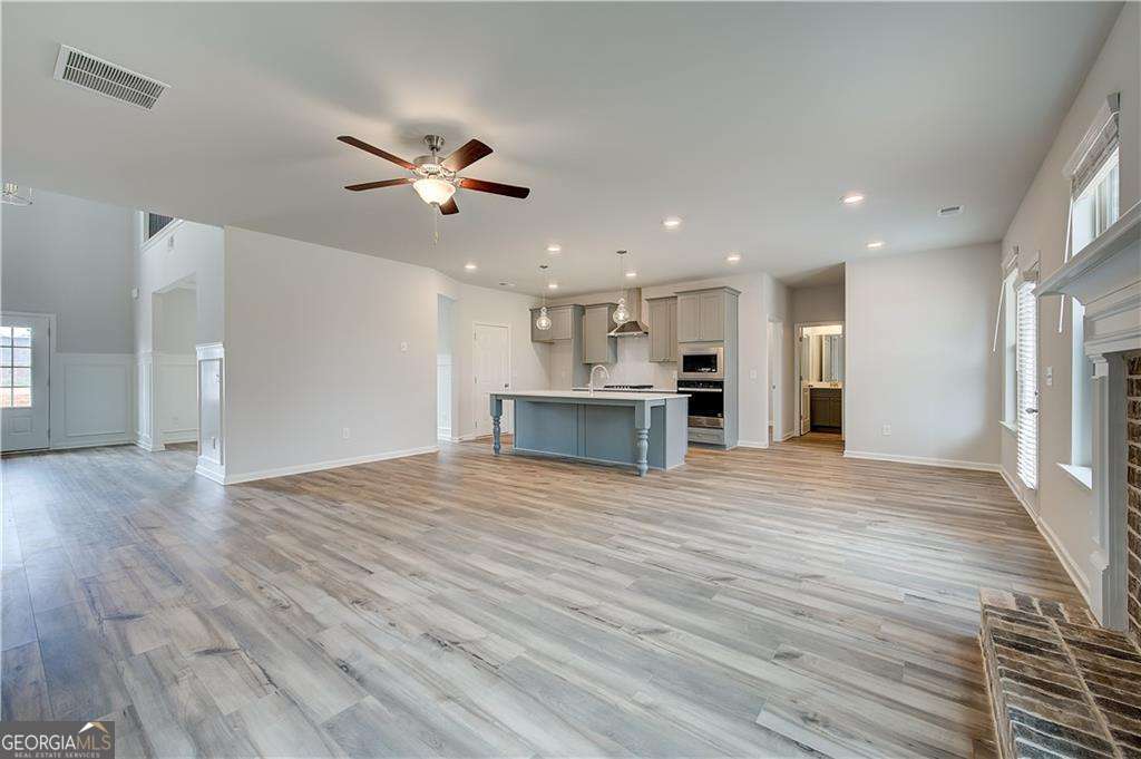 748 Dunlake Way Property Photo 20
