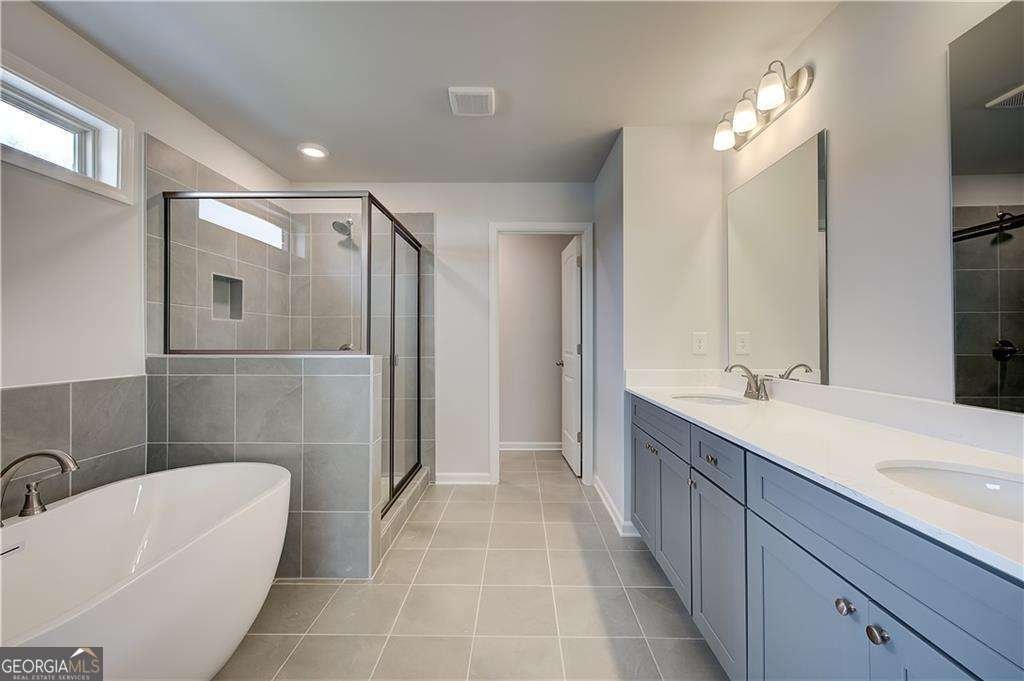 748 Dunlake Way Property Photo 30