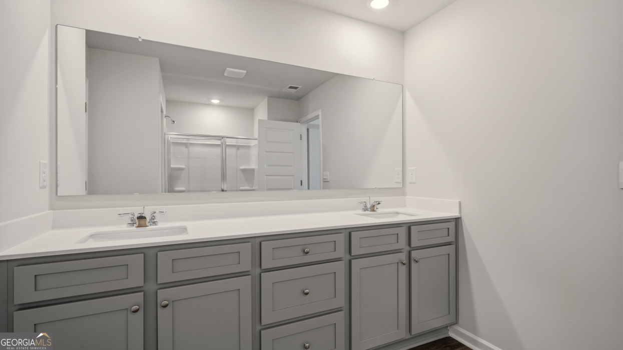 455 Tate Street Property Photo 29