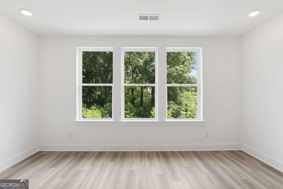736 Auguste Avenue Property Photo 11