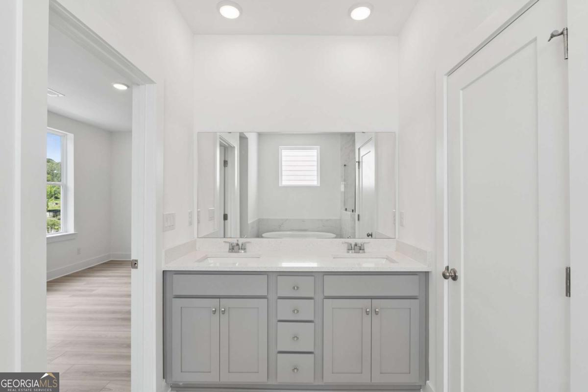 736 Auguste Avenue Property Photo 13