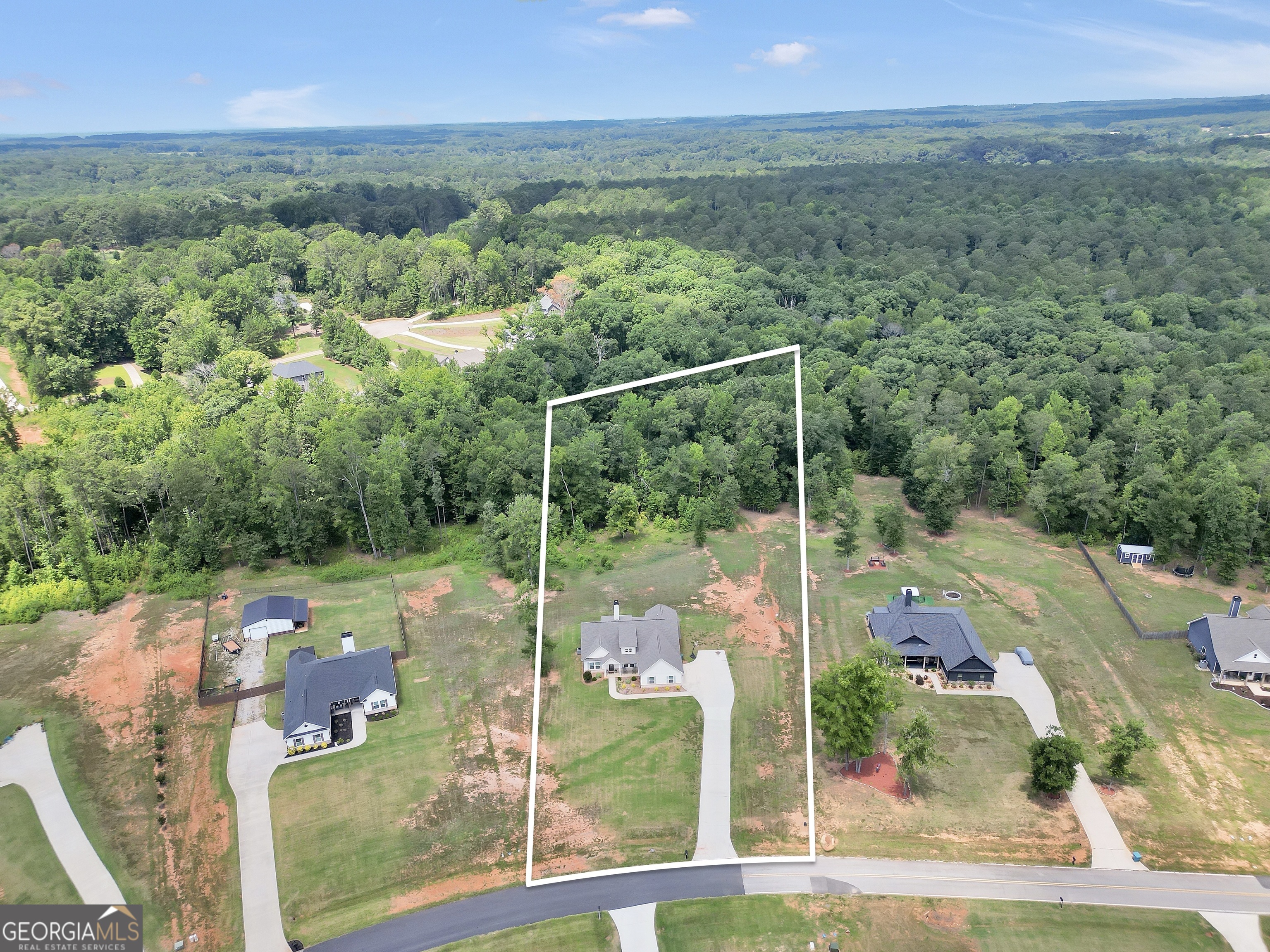 203 Oak Ridge Drive Property Photo 2