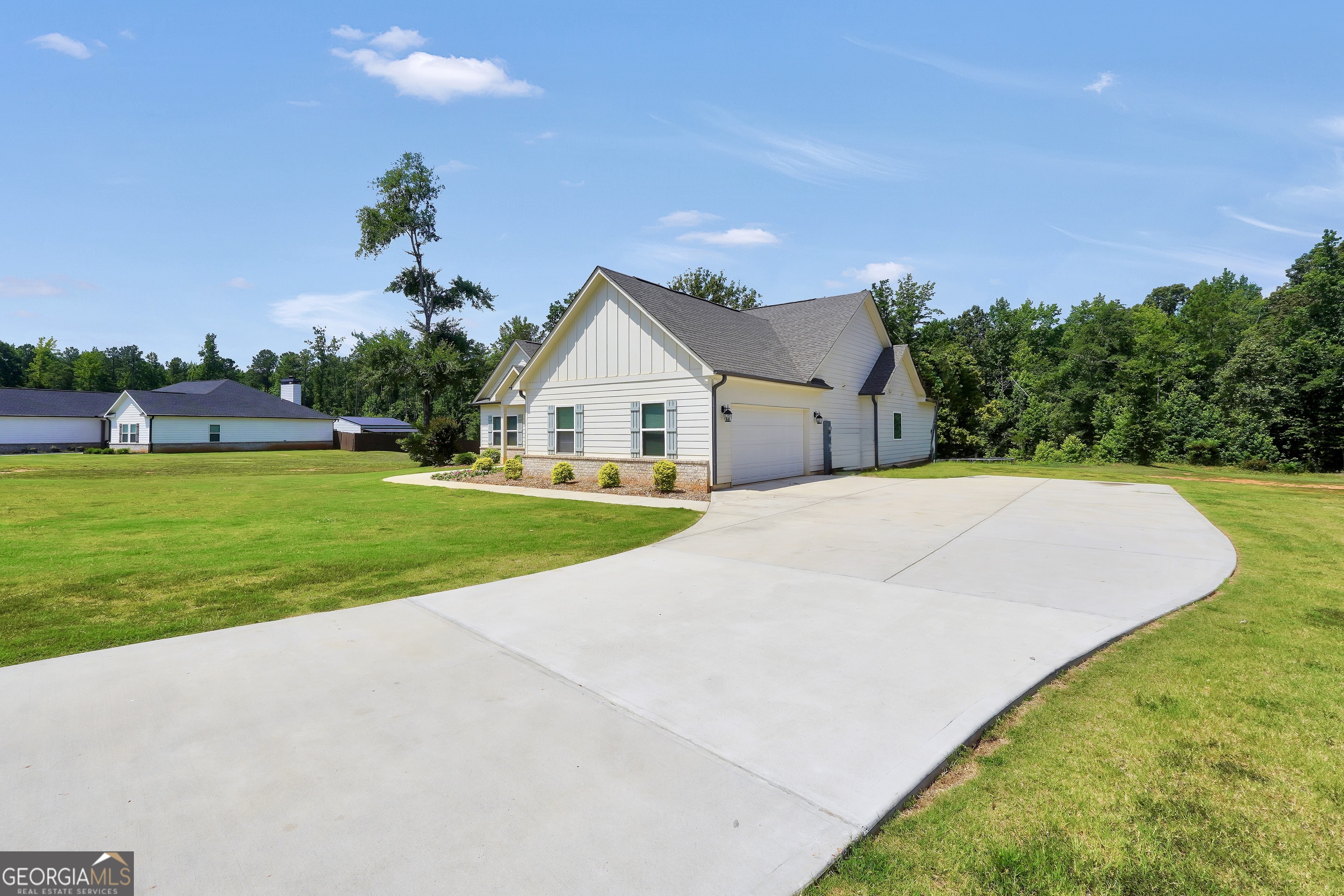 203 Oak Ridge Drive Property Photo 14