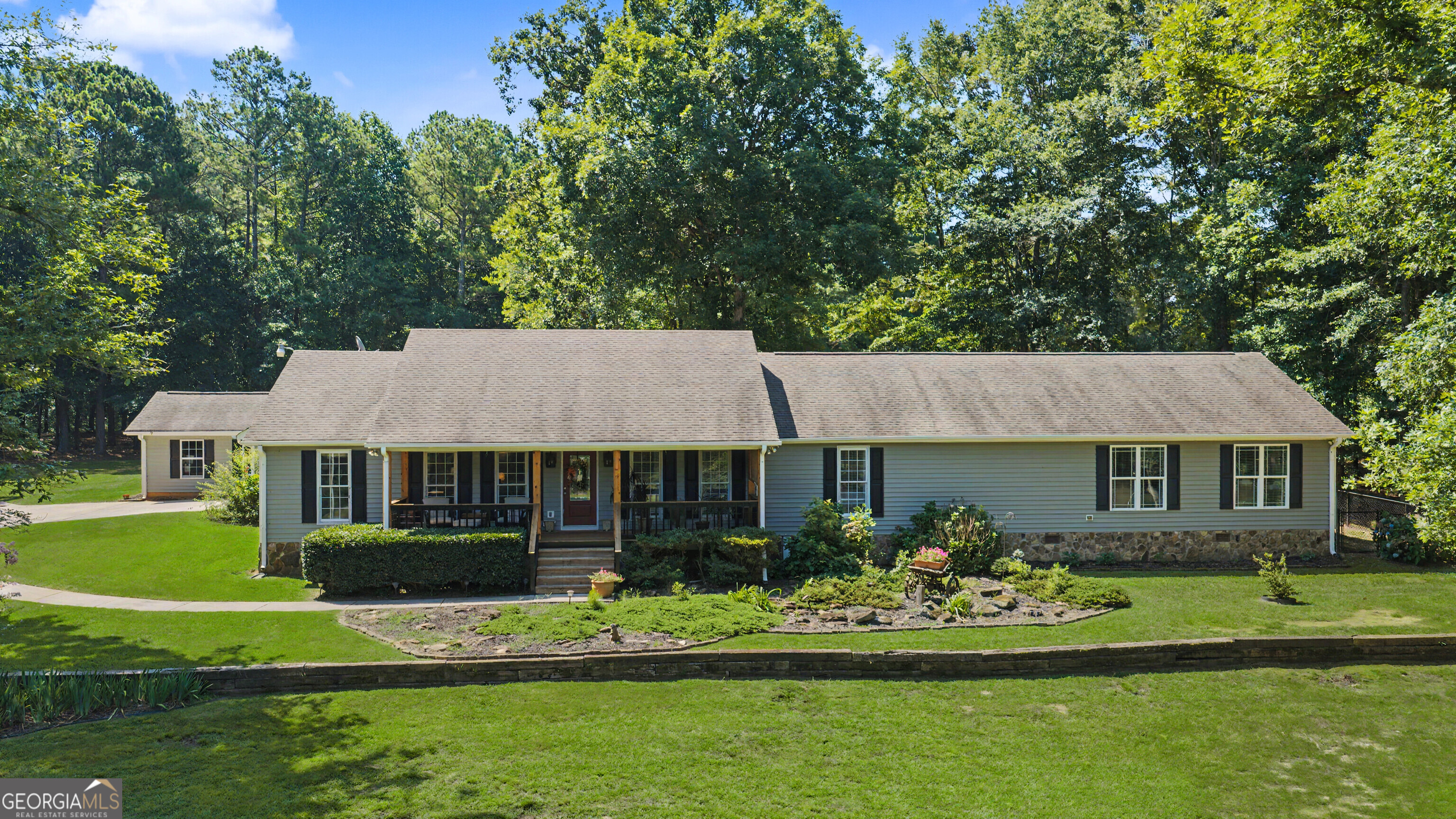 121 Peacock Road Property Photo 1