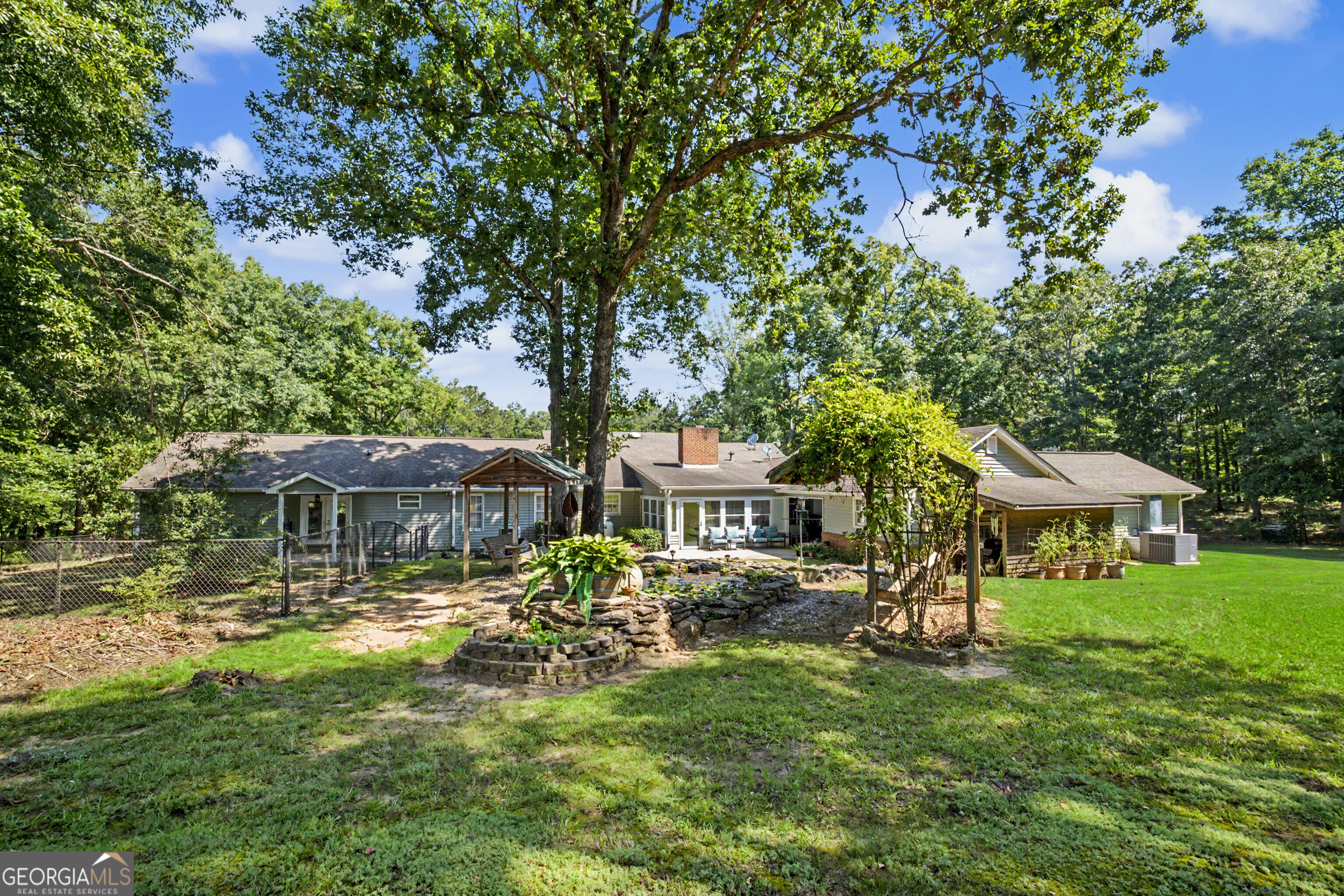 121 Peacock Road Property Photo 11