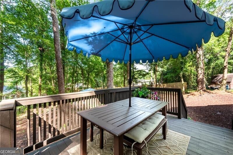 140 Julia Ann Circle Property Photo 7