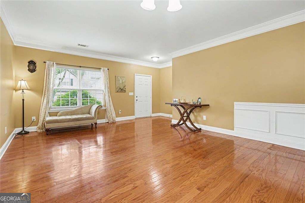 3091 Montauk Hill Drive Property Photo 9