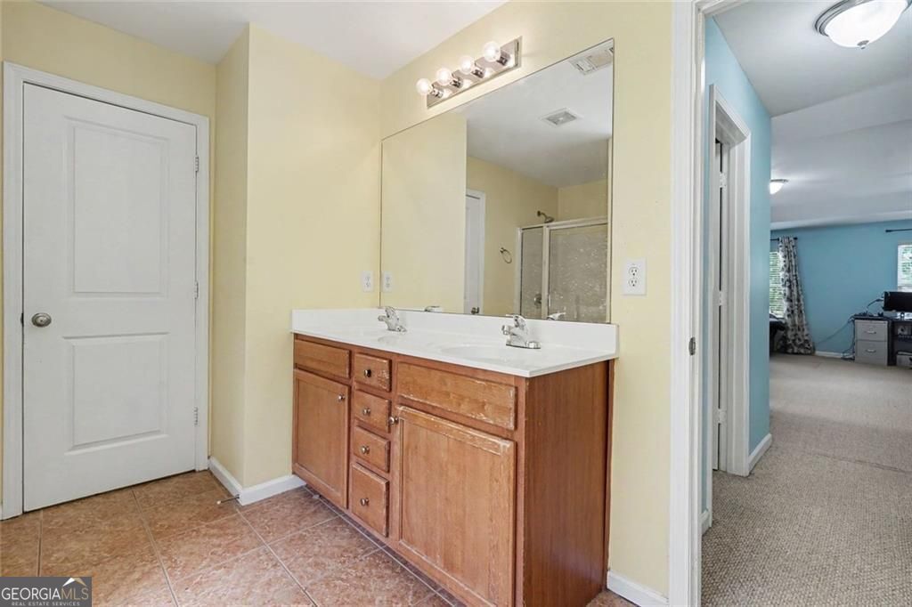 3091 Montauk Hill Drive Property Photo 24