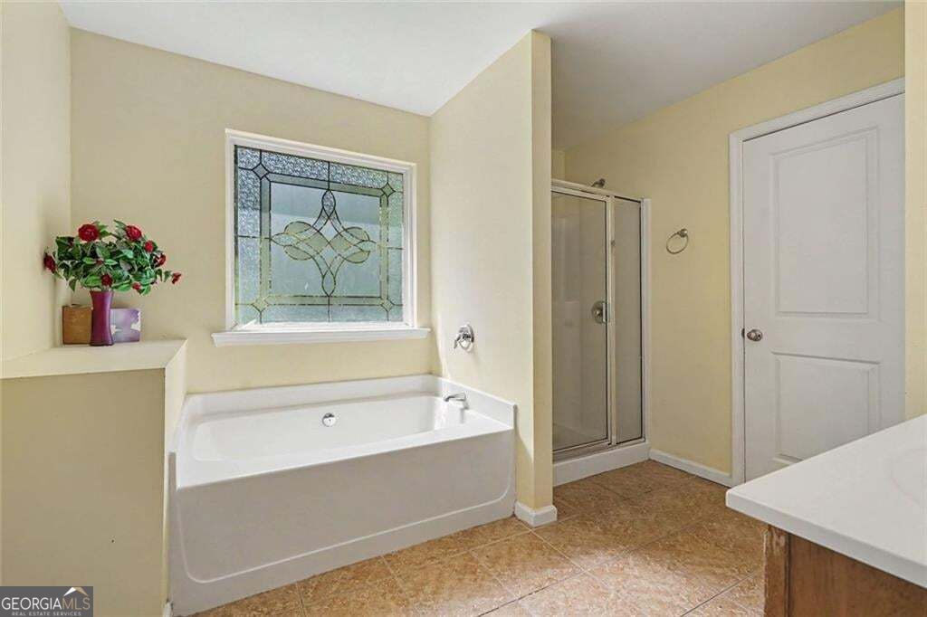 3091 Montauk Hill Drive Property Photo 25